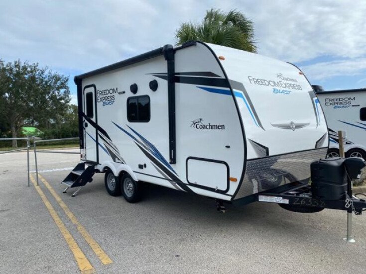 Thumbnail Photo undefined for New 2023 Coachmen Freedom Express